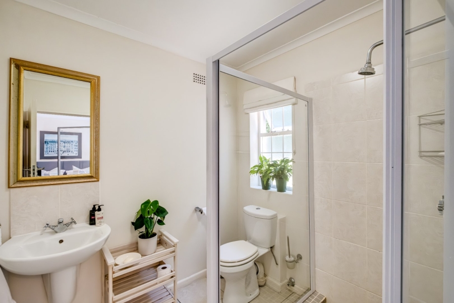 To Let 4 Bedroom Property for Rent in Constantia Western Cape